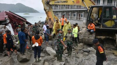 Pj Gubsu Tinjau Lokasi Bencana Alam di Desa Simangulampe Humbahas