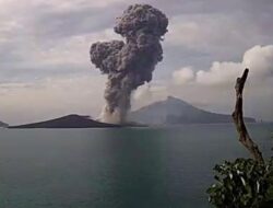 Masyarakat Pesisir dan Nelayan, di Himbau Waspadai Erupsi Gunung Anak Krakatau
