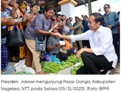Kunjungi Pasar Danga, Presiden; Harga Sembako di Pasar Danga Lebih Stabil Dibandingkan Pulau Jawa