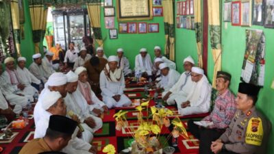 Di Labura, Kapolres Labuhanbatu Silaturahmi dengan Tuan Guru dan Khalifah