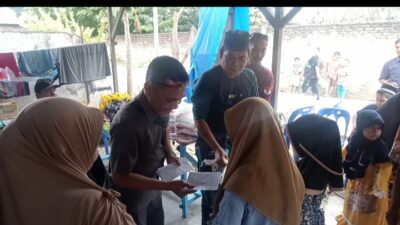 Syukuran Berdirinya Media Siber, Dirut dan Wapimred Gaperta.id dan AFJ.online Berbagi Sembako pada Janda dan Anak Yatim Piatu