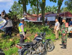 Masa Tenang Pemilu, Polres Labusel Kawal Pembersihan Seluruh Spanduk Kampanye