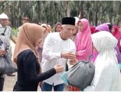 Bulan Rahmadhan, PT ABM Labusel Salurkan 600 Paket Sembako dan 2 Ton Beras ke Kaum Dhuafa dan Masyarakat Miskin