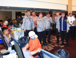 Rakernis Humas Polri, Adakan Donor Darah dan Pemberian Tali Asih Korban Bom Surabaya