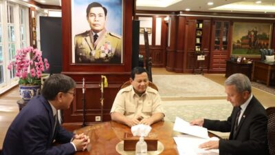 Menhan Prabowo Terima Kunjungan Kehormatan Menlu Singapura