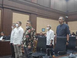 Pembacaan Putusan Kasus Korupsi Pertambangan PT Antam, 10 Terdakwa Diadili