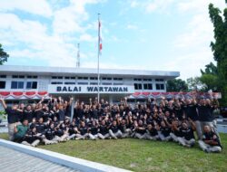 Penghujung Masa Jabatannya, Kapuspen TNI Gelar Gerak Jalan Santai Bersama Personel