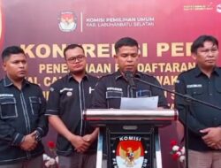 Tepis Rumor Salah Satu Paslon Tidak Penuhi Syarat, KPU Labusel Adakan Konfrensi Pers