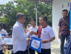 PJ. Walkot Tebing Tinggi, Serahkan Bantuan Pembangunan RTLH