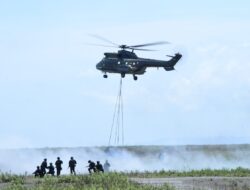 Panglima TNI Hadiri Fire Power Demo Dalam Latihan Angkasa Yudha