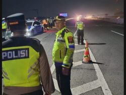 Kapolres Pekalongan Pantau Pemberlakuan One Way Saat Arus Balik di Rest Area 338A