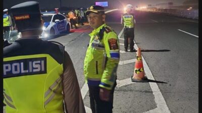 Kapolres Pekalongan Pantau Pemberlakuan One Way Saat Arus Balik di Rest Area 338A