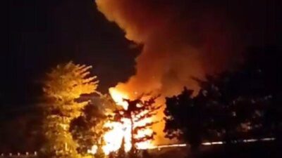 Truk Yonif 509/BY Terbakar di Tol Surabaya-Gempol, Satu Prajurit Gugur