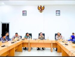 Bupati Labuhanbatu Pimpin Rapat Persiapan Pemberangkatan Jamaah Calon Haji