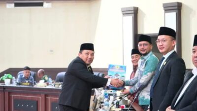 Bupati Labusel Hadiri Rapat Paripurna Penyampaian Laporan Pansus LKPJ TA 2024