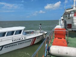 Bakamla RI Cari Dua Korban Kapal Terbalik di Perairan Batam