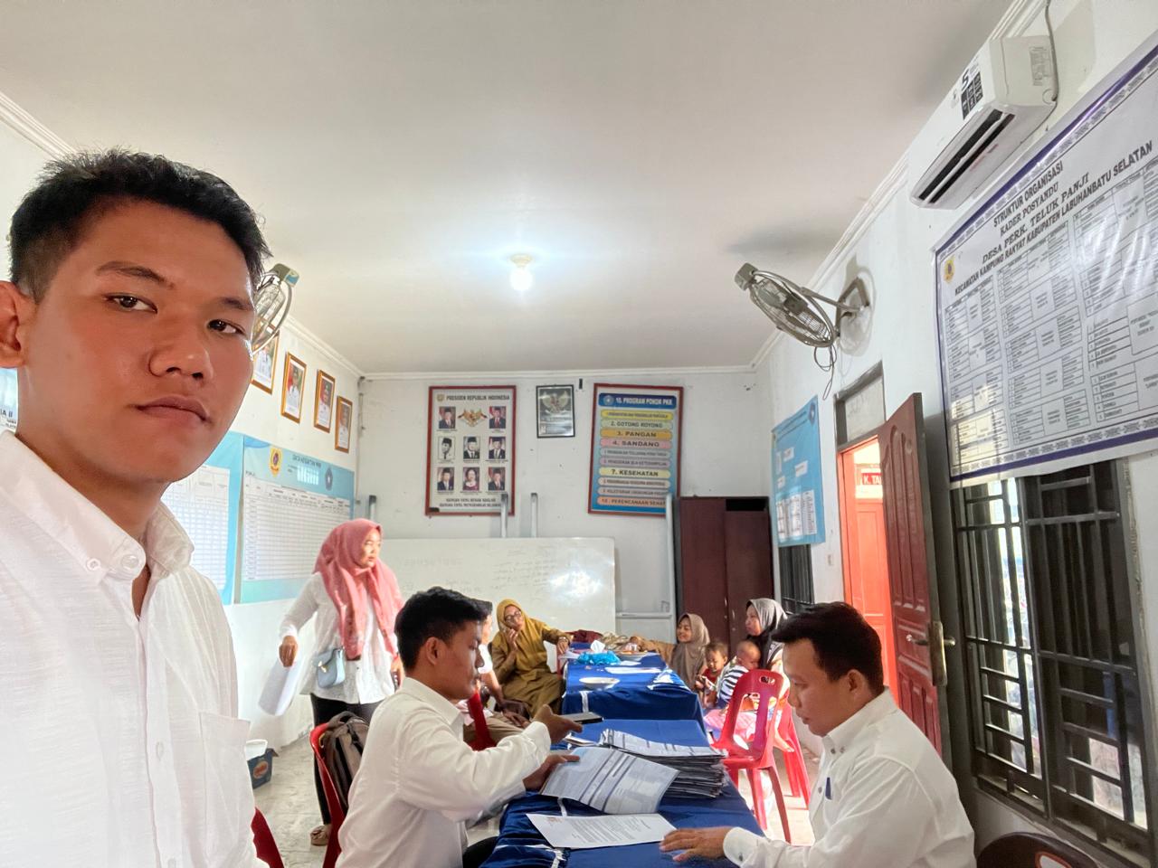 BRI BO Kotapinang Bagi Kartu dan Buku Tabungan Penerima Bantuan