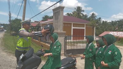 “Polantas Menyapa” di SMK Swasta Raja Mas Langga Payung, Edukasi Pelajar dan Masyarakat Tertib Berlalu Lintas