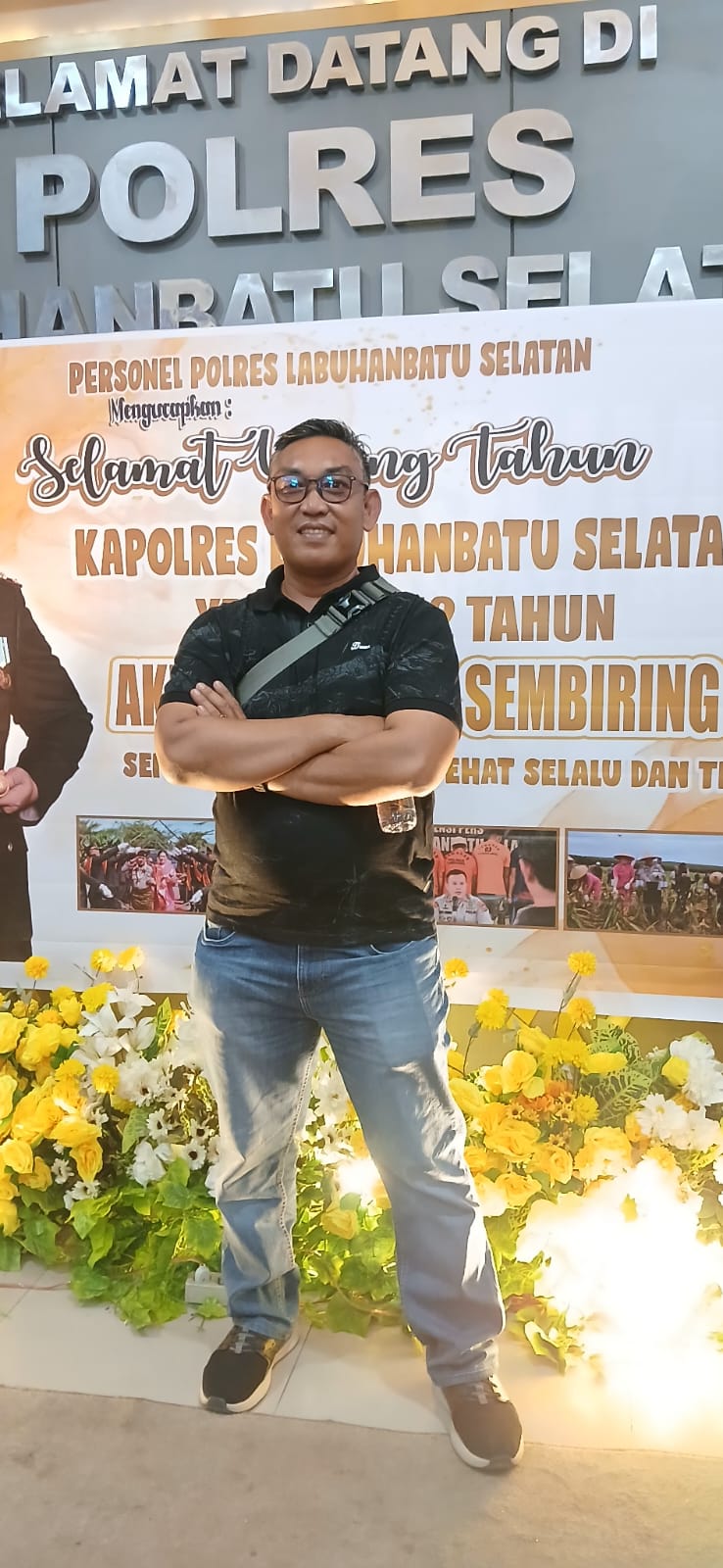 Hangat dan Penuh Kekeluargaan,Media Center Polres Labusel Ucapkan Selamat Ulang Tahun kepada Kapolres AKBP Aditya S.P. Sembiring, S.I.K."