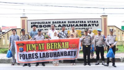 Satresnarkoba Polres Labuhanbatu Bagikan 100 Nasi Bungkus kepada Pengemudi Betor dan Sopir Angkot