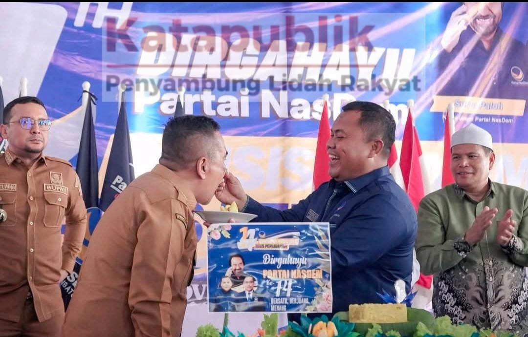 Semarak HUT ke-14 Partai NasDem Labusel:Bupati,Wakil Bupati,dan Tokoh Senior Guyub Penuh Semangat Restorasi di Kotapinang!