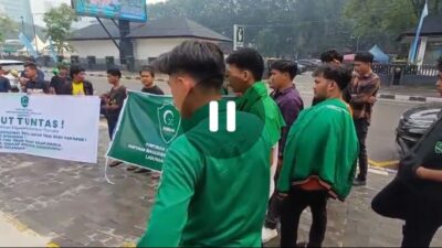 Aksi di PN Tipikor Medan, Mahasiswa Minta Tangkap MRD