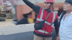 Petugas Traffic Light Proyek PUPR Bersitegang dengan Awak Media di Jalinsum Teluk Berembun