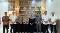 Polres Rohil Sambangi PN Kelas IB, Bahas Penegakan Hukum dan Implementasi KUHAP Baru