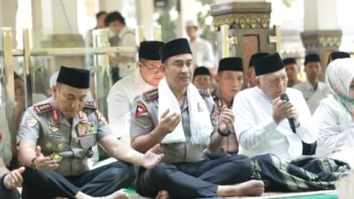 Sinergi Ulama dan Umara, Kapolri Silaturahmi ke Ponpes Tebuireng dan Ziarah Makam Gus Dur