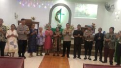 Polri Bersama Masyarakat, Kapolsek Na IX-X Gelar Minggu Kasih di Gereja GMI 